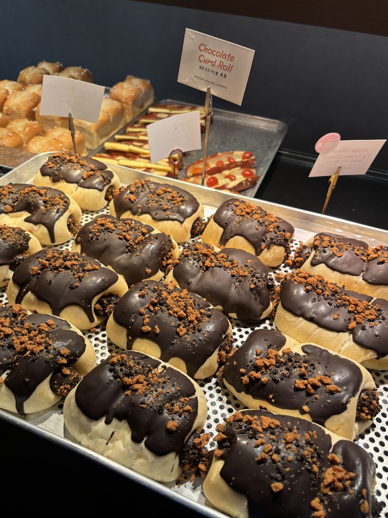 An-butter pretzel and chocolate roll from Pita Bakers in Yeosu